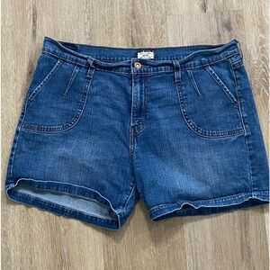 Levi 515 Denim Cotton Stretchy High Rise Shorts Women’s Size 16